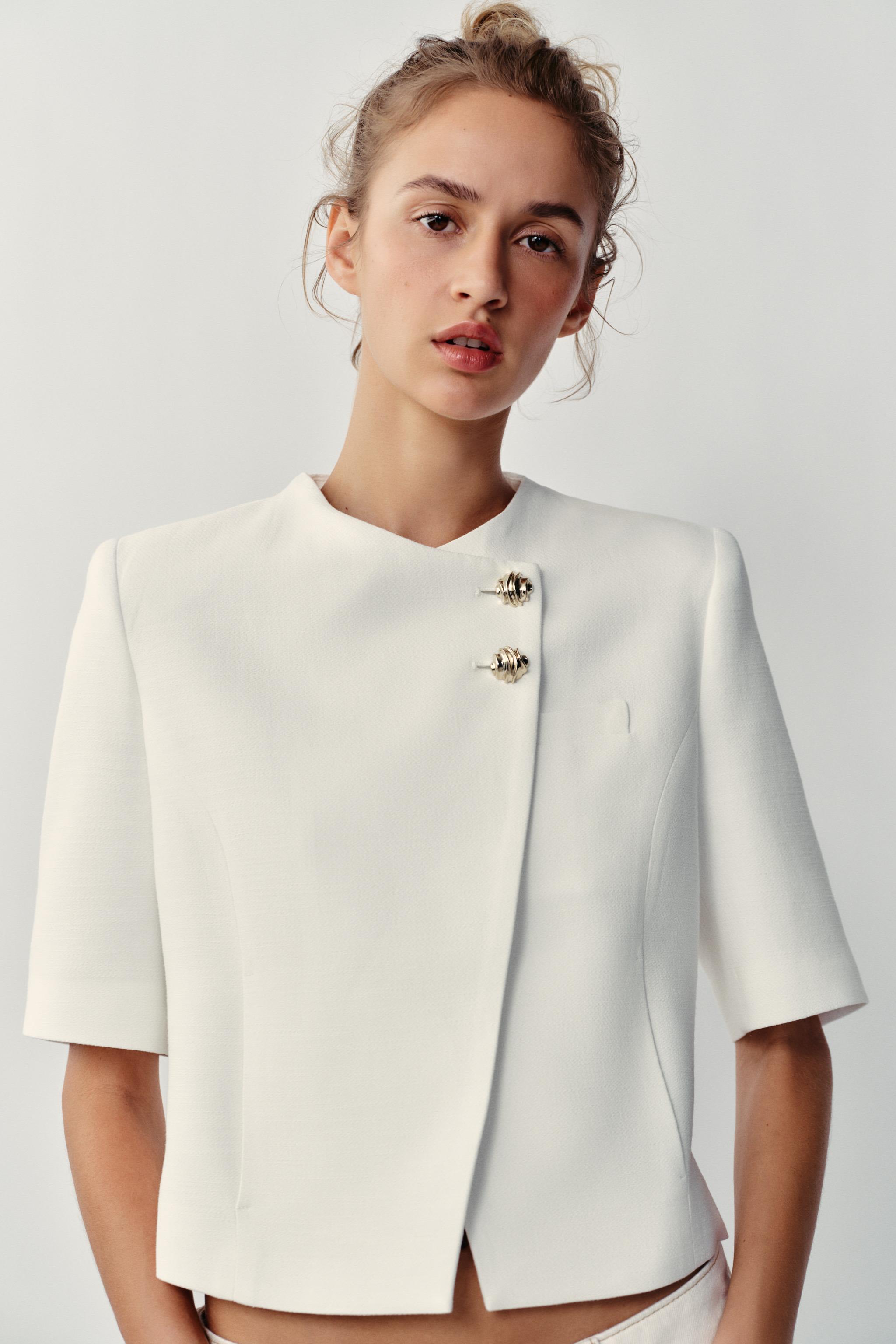 SHORT SLEEVE BLAZER WITH SHOULDER PADS
